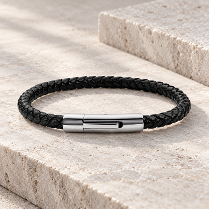 Bracelet Tressé — Noir & Argenté — mise en scène 2