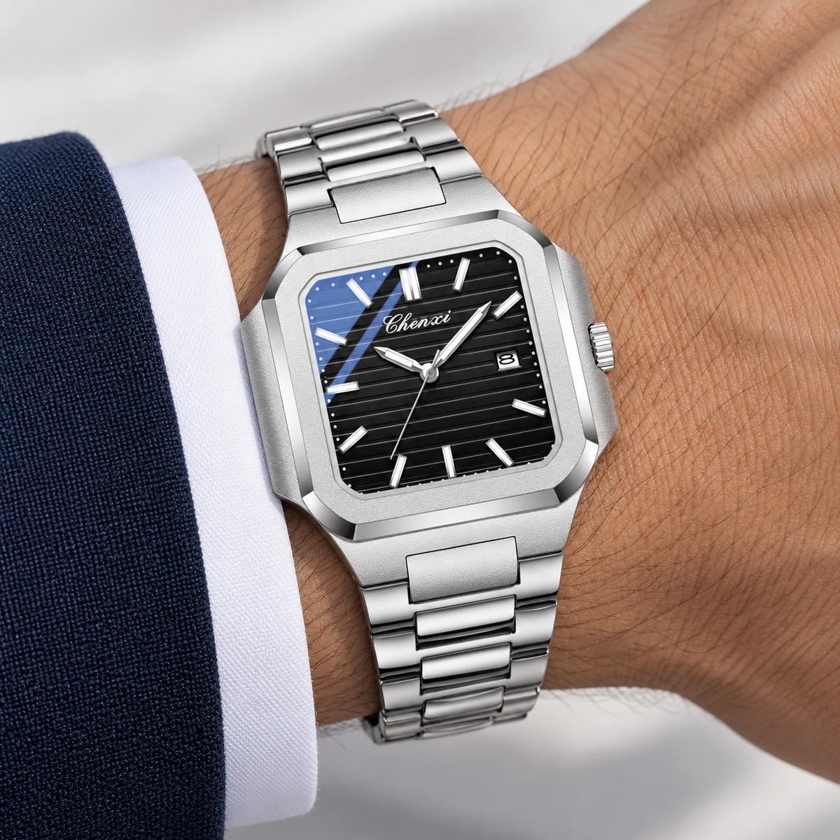 Montre Contour — Argenté & Noir — mise en scène 11-0